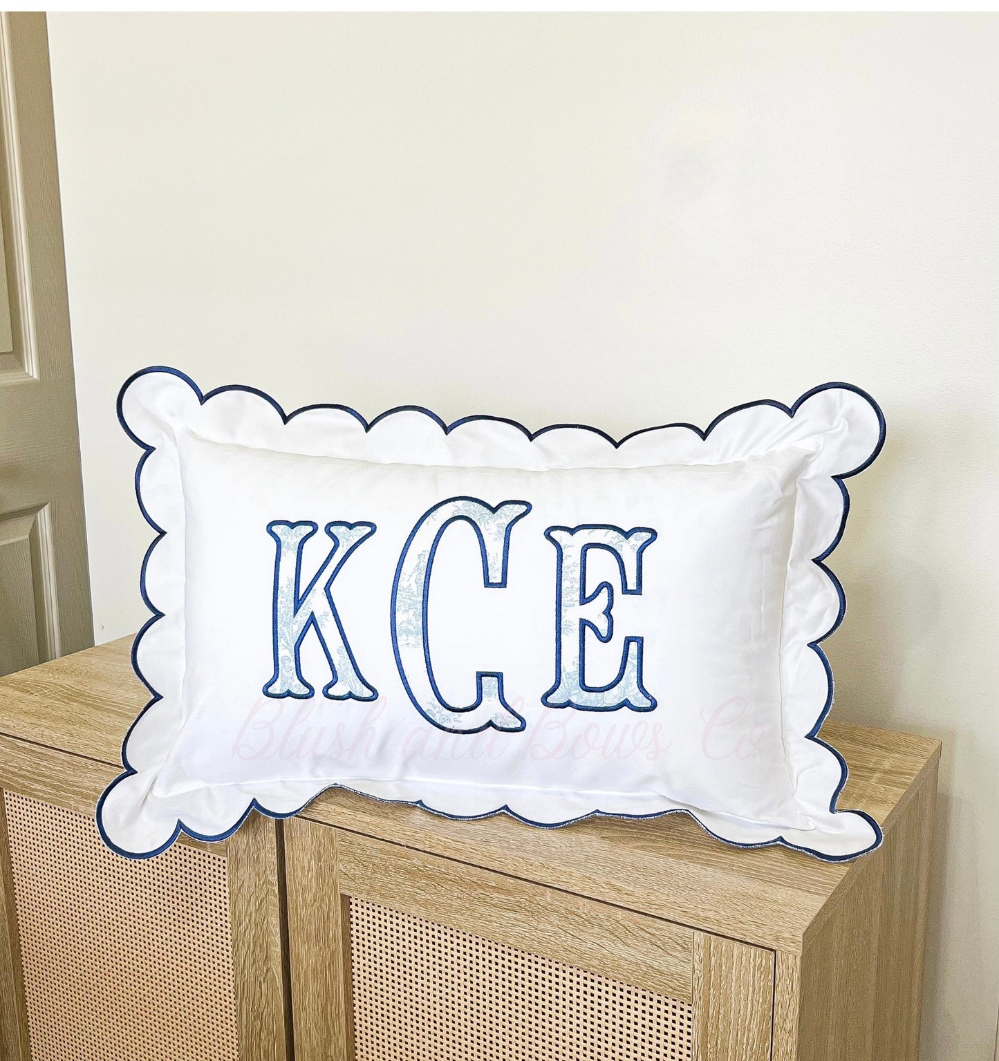 Scallop Edge Pillowcase